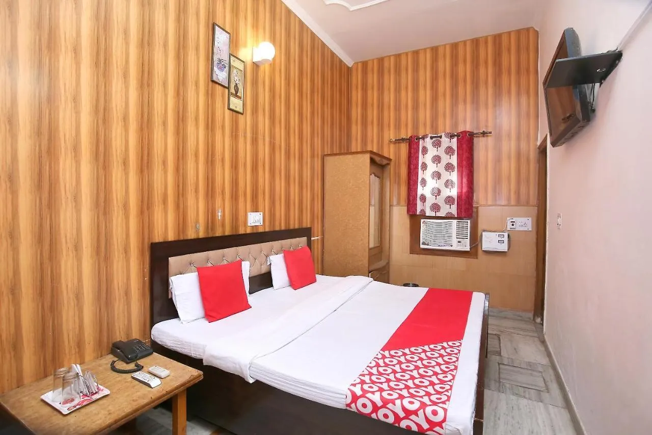 Oyo 5637 Hotel Majestic Chandigarh