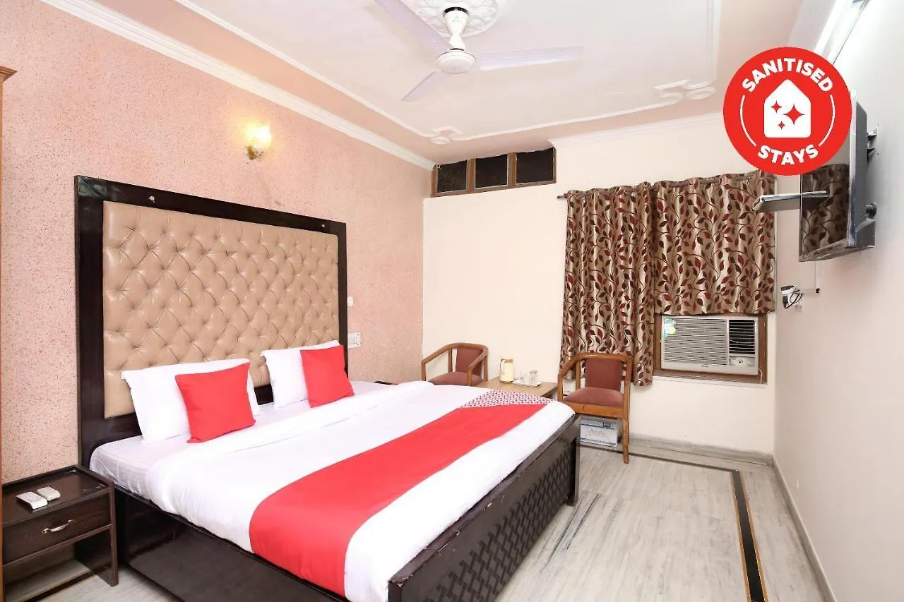 Oyo 5637 Hotel Majestic Chandigarh