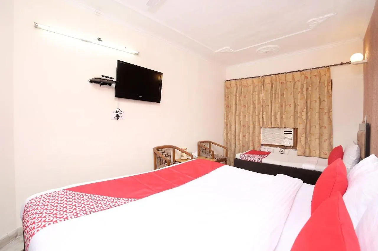 Oyo 5637 Hotel Majestic Chandigarh