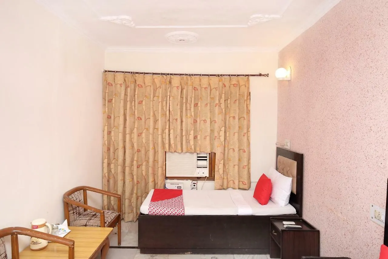 Oyo 5637 Hotel Majestic Chandigarh