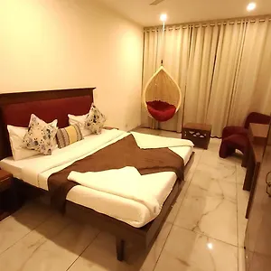 Hotel Vrs, Chandigarh