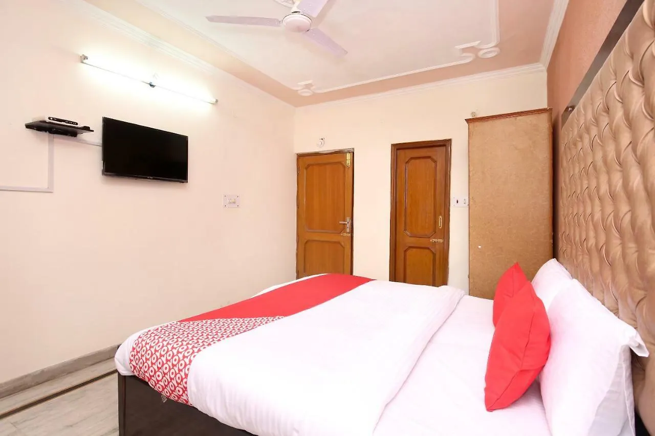 Oyo 5637 Hotel Majestic Chandīgarh